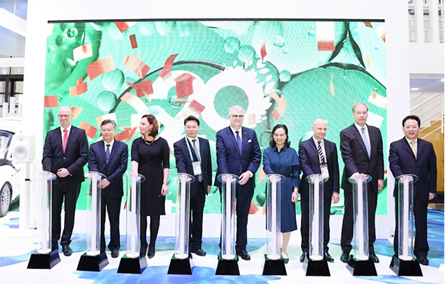 湖南力達(dá)印務(wù)有限公司,湖南PVC材質(zhì)不干膠銷售,合成紙不干膠銷售,熱敏紙不干膠哪里好